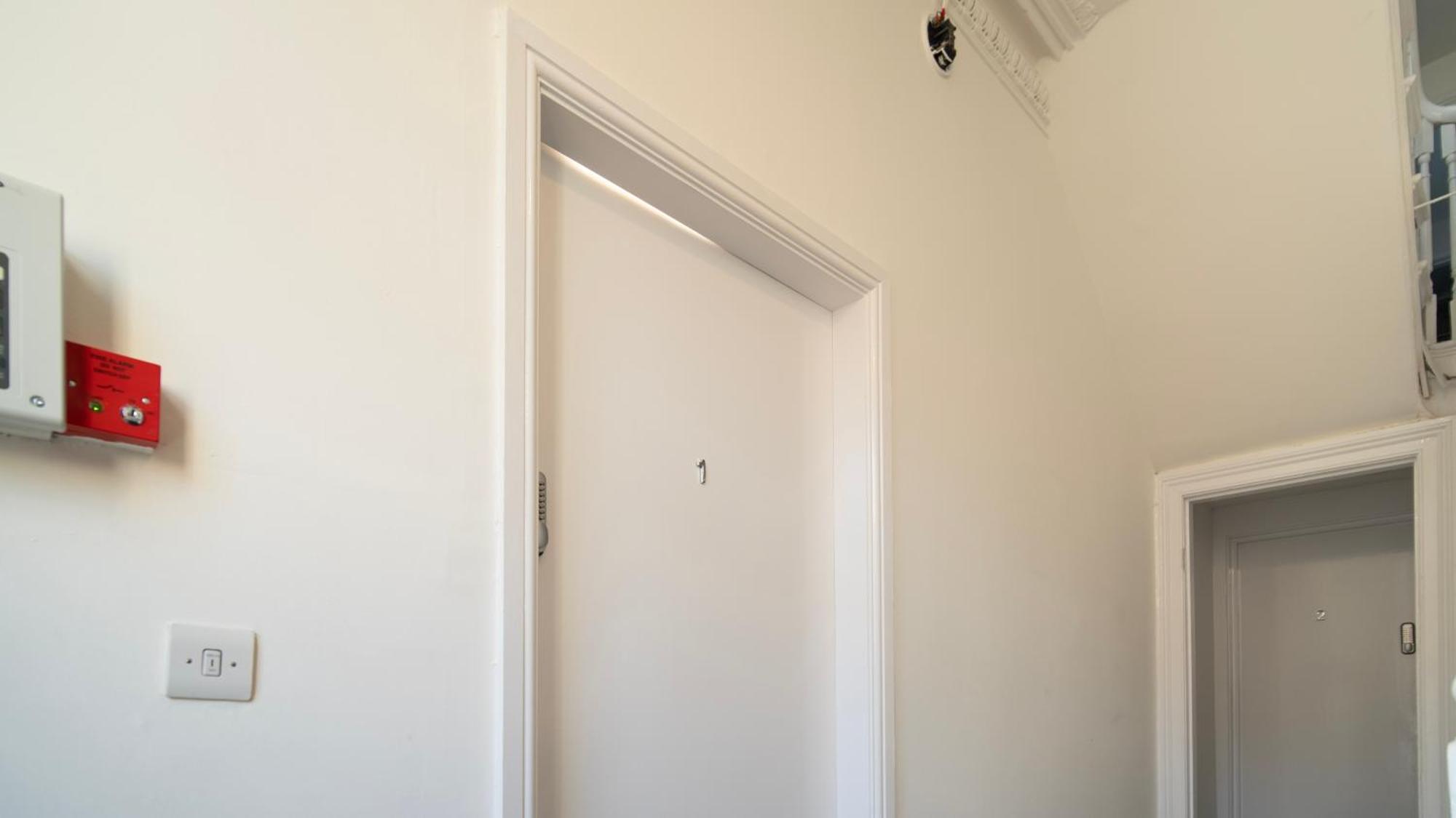 Apartment Yss The Church 2 *